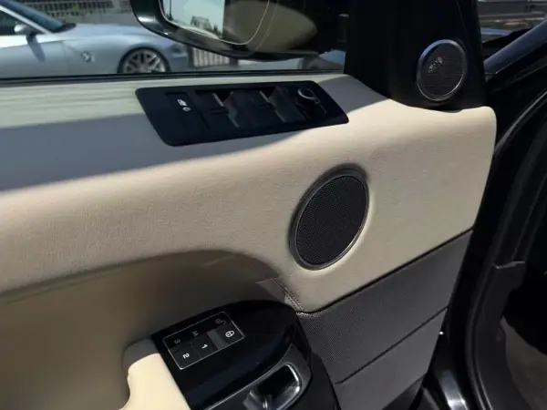 Land Rover Range Rover Sport 2015 - 33900 EUR, 157000 km - AUTO.MOTO.pt - 157000km - foto 15 de 18