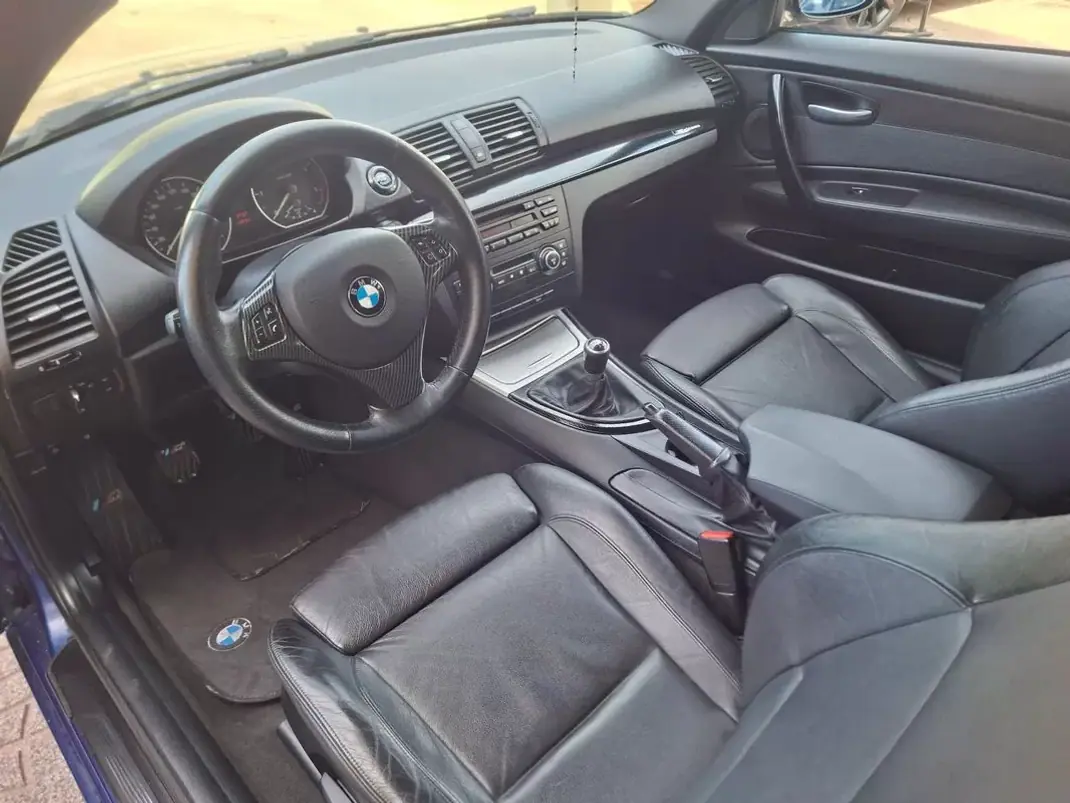 BMW 118 2007 - 11900 EUR, 212000 km - 212000km - foto 17 de 28