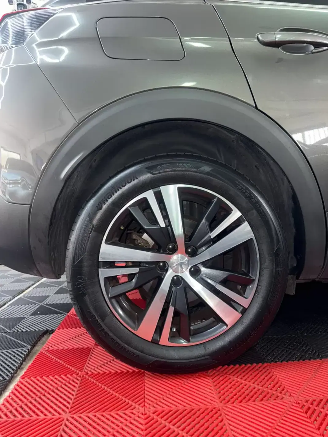 Peugeot 3008 2020 - 17900 EUR, 165000 km - AUTO.MOTO.pt - 165000km - foto 7 de 13