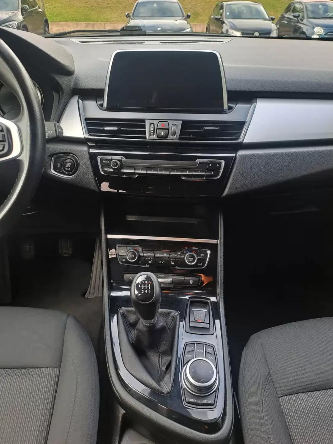 BMW 216 Gran Tourer 2019 - 16500 EUR, 100000 km - AUTO.MOTO.pt - 100000km - foto 12 de 27