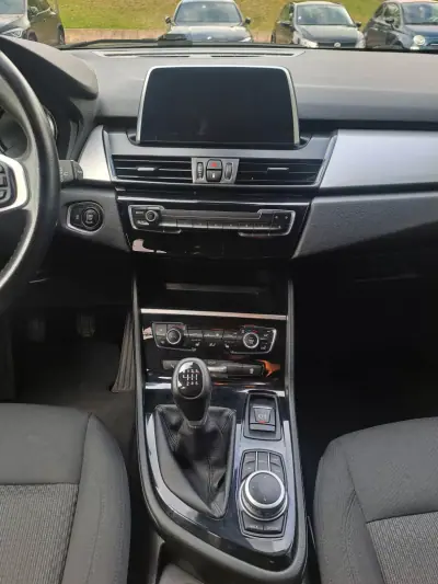 BMW 216 Gran Tourer 2019 - 16500 EUR, 100000 km - AUTO.MOTO.pt - 100000km - foto 12 de 27