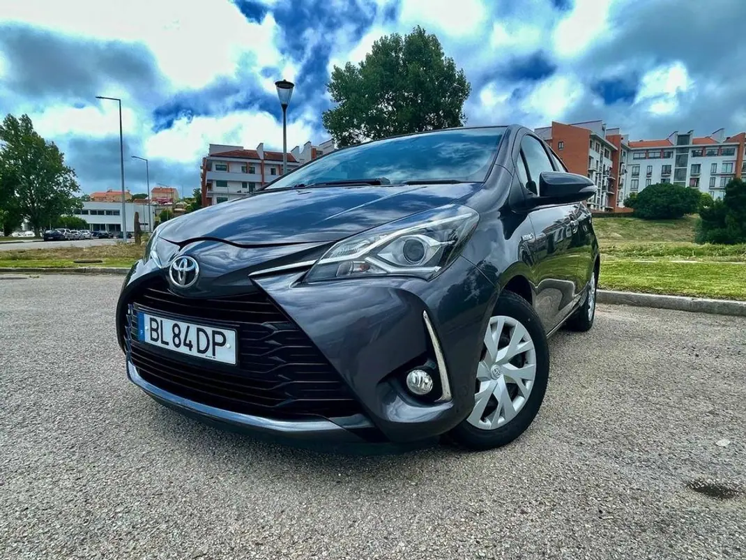 Toyota Yaris 2018 - 7300 EUR, 97000 km - AUTO.MOTO.pt - 97000km - foto 1 de 6