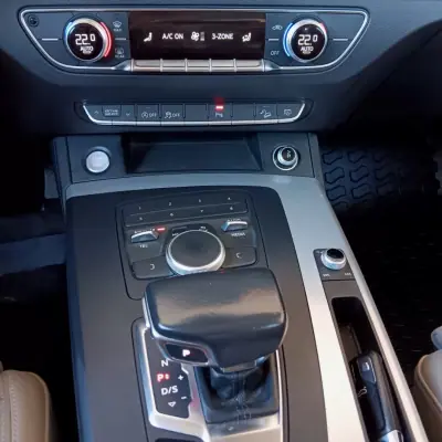 Audi Q5 2017 - 22500 EUR, 225324 km - AUTO.MOTO.pt - 225324km - foto 23 de 29