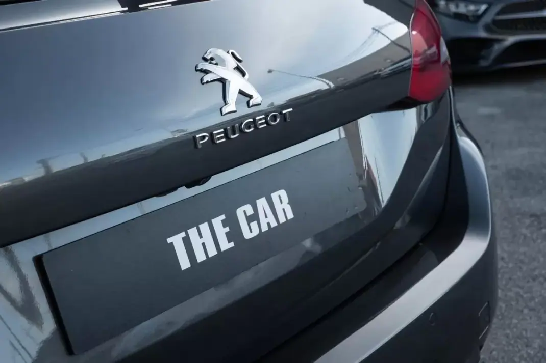 Peugeot 308 SW 2020 - 12999 EUR, 96900 km - 96900km - foto 5 de 21