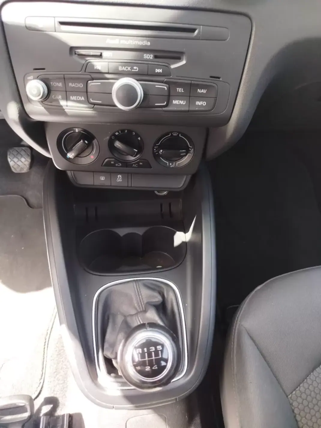 Audi A1 Sportback 2013 - 13750 EUR, 119213 km - 119213km - foto 13 de 18