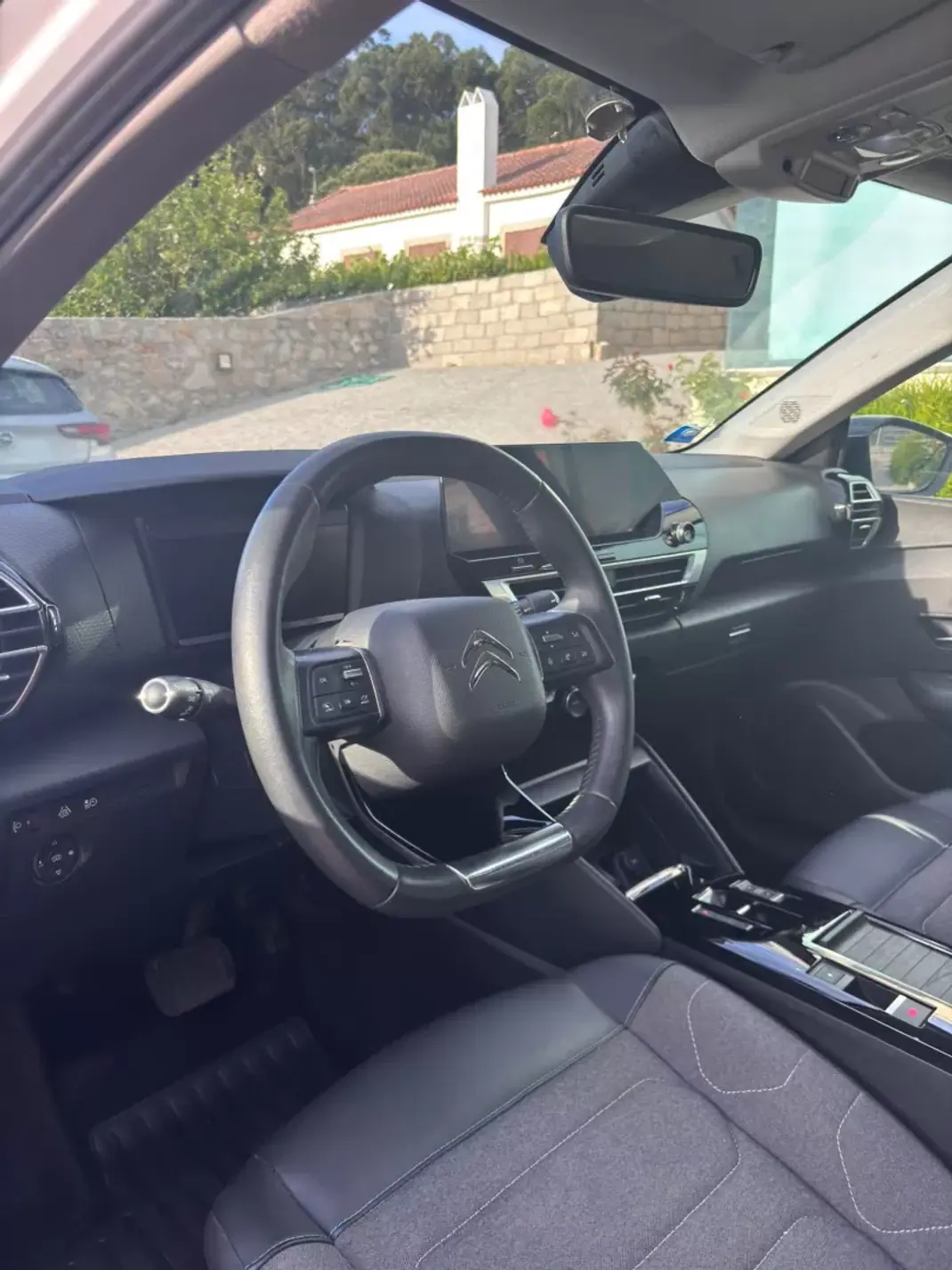 Citroën e-C4 2021 - 15998 EUR, 65000 km - AUTO.MOTO.pt - 65000km - foto 8 de 19