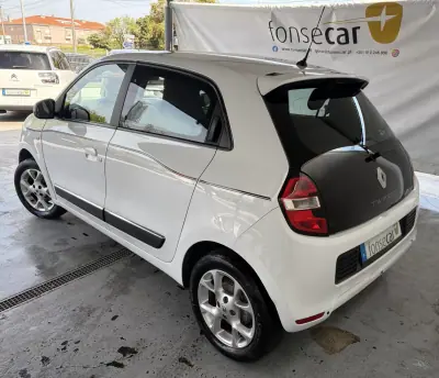 Renault Twingo 2015 - 8990 EUR, 146658 km - AUTO.MOTO.pt - 146658km - foto 4 de 12