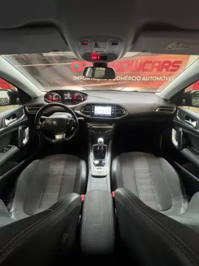 Peugeot 308 SW 2019 — foto 5 de 7
