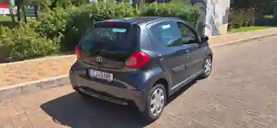 Toyota Aygo 2008 - 4499 EUR, 93400 km - 93400km - foto 5 de 9