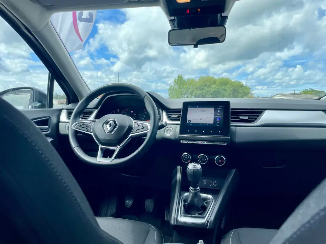 Renault Captur 2020 - 15750 EUR, 92616 km - AUTO.MOTO.pt - 92616km - foto 23 de 27