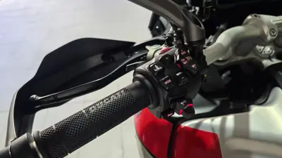 Ducati Multistrada 1260 Enduro 2024 - 28500 EUR, 3867 km - AUTO.MOTO.pt - 3867km - foto 22 de 27