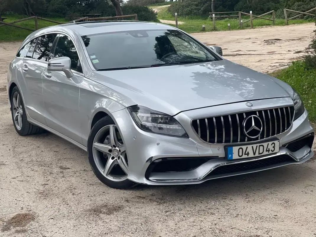 Mercedes-Benz CLS 350 2013 - 22990 EUR, 218000 km - AUTO.MOTO.pt - 218000km - foto 6 de 19