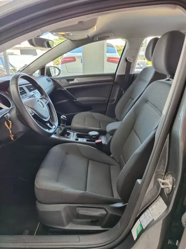 Volkswagen Golf Variant 2019 - 18250 EUR, 35000 km - AUTO.MOTO.pt - 35000km - foto 5 de 23