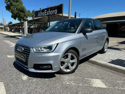 Audi A1 Sportback 2017 - 16900 EUR, 158196 km - AUTO.MOTO.pt - 158196km - foto 1 de 31