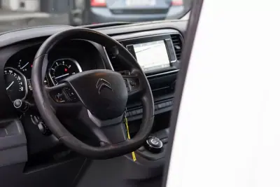 Citroën Jumpy 2017 - 15900 EUR, 145325 km - AUTO.MOTO.pt - 145325km - foto 3 de 23
