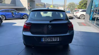 BMW 116 2012 - 10500 EUR, 227000 km - foto 4 de 10