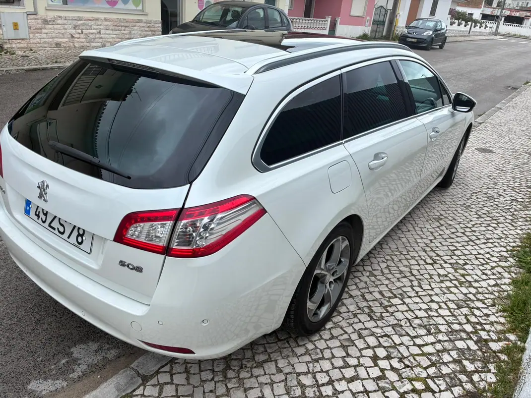 Peugeot 508 SW 2017 - 7500 EUR, 265000 km - AUTO.MOTO.pt - 265000km - foto 10 de 12