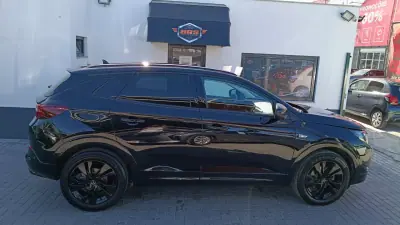 Opel Grandland 2024 - 25750 EUR, 30453 km - 30453km - foto 4 de 19