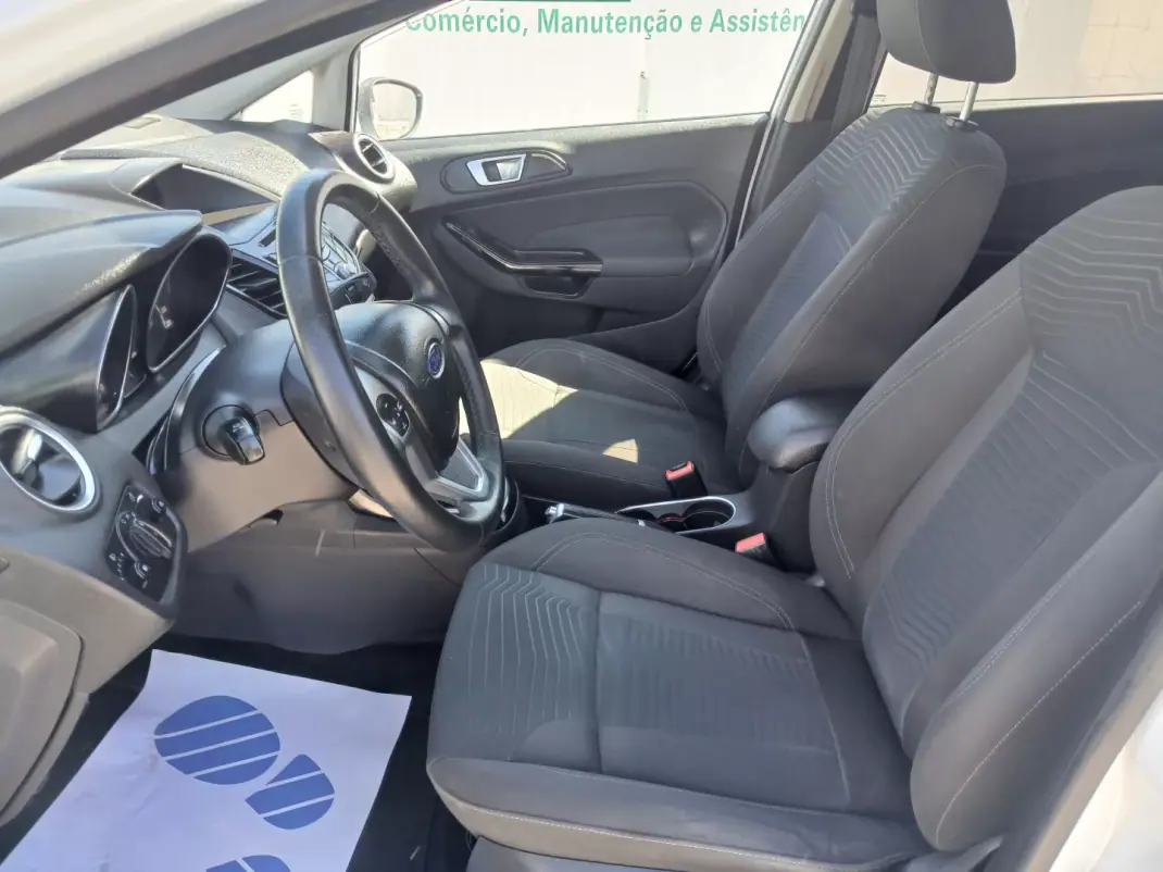 Ford Fiesta 2014 - 7350 EUR, 78604 km - 78604km - foto 11 de 22