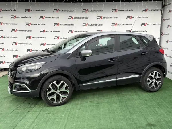 Renault Captur 2016 - 12990 EUR, 142000 km - AUTO.MOTO.pt - 142000km - foto 2 de 23