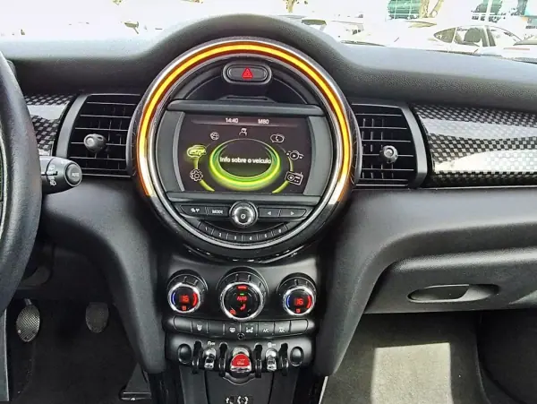 MINI Berlingo 2015 - 18000 EUR, 101200 km - AUTO.MOTO.pt - 101200km - foto 14 de 29