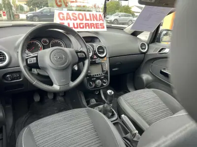 Opel Corsa 2014 - 6450 EUR, 136121 km - AUTO.MOTO.pt - 136121km - foto 21 de 23