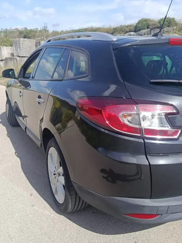 Renault Mégane Sport Tourer 1.5 dCi Dynamique S SS 2010 Diesel — 275 000 km Renault Mégane Sport Tourer 1.5 dCi Dynamique S SS 2010 Diesel