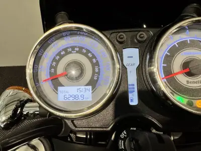 Benelli Imperiale 400 2023 - 3750 EUR, 6290 km - 6290km - foto 16 de 21