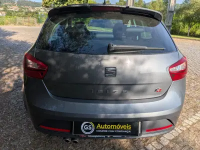 SEAT Ibiza 2016 - 10900 EUR, 120000 km - AUTO.MOTO.pt - 120000km - foto 11 de 13