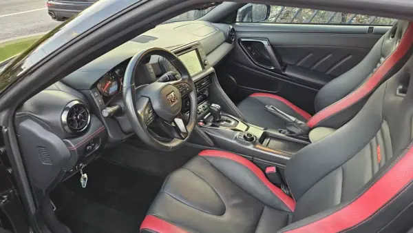 Nissan GT-R 2017 - 149950 EUR, 50238 km - AUTO.MOTO.pt - 50238km - foto 6 de 57