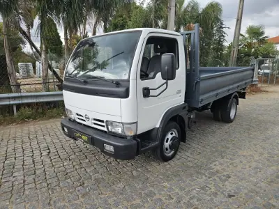 Nissan Cabstar 35.13 2006 - 18500 EUR, 130000 km - AUTO.MOTO.pt - 130000km - foto 4 de 8