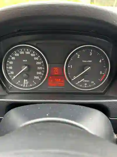 BMW X1 2013 - 13950 EUR, 173000 km - AUTO.MOTO.pt - 173000km - foto 10 de 11