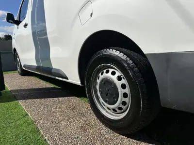 Peugeot Expert 2018 - 14900 EUR, 170000 km - 170000km - foto 11 de 45