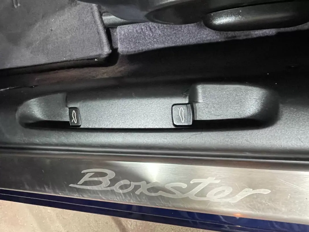 Porsche Boxster 2002 - 25999 EUR, 121000 km - 121000km - foto 48 de 50