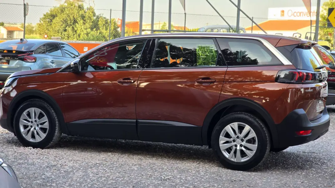 Peugeot 5008 2022 - 22950 EUR, 45050 km - 45050km - foto 9 de 26