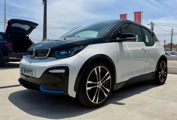 BMW i3 2021 - 25490 EUR, 33600 km - AUTO.MOTO.pt - 33600km - foto 16 de 27