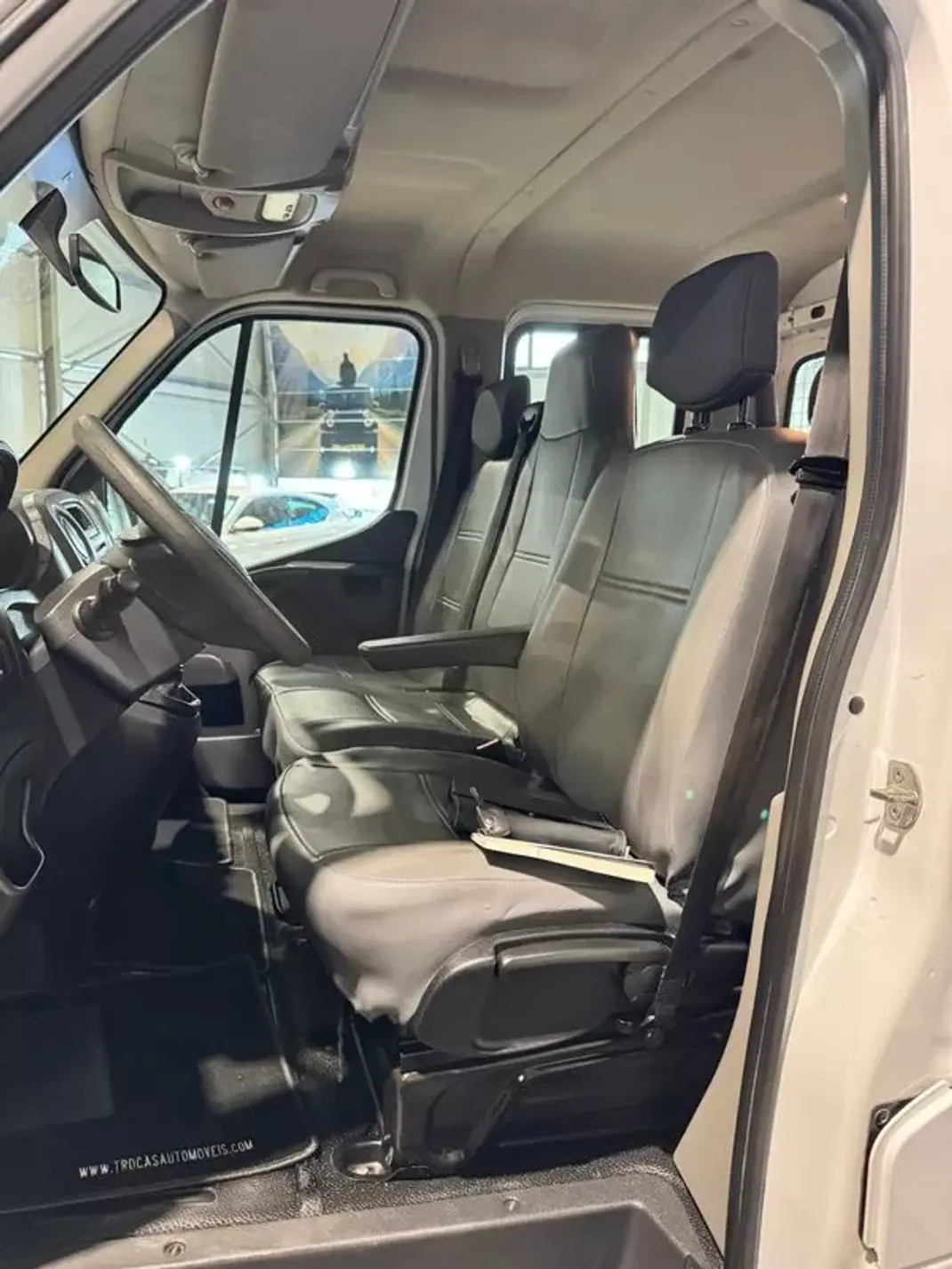 Renault Master 2019 - 18490 EUR, 264950 km - 264950km - foto 14 de 38
