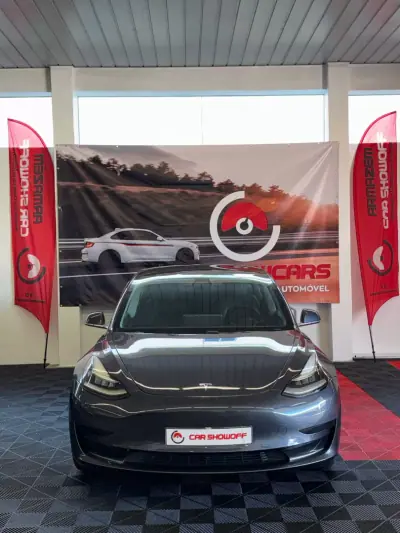 Tesla Model 3 2019 - 20900 EUR, 164000 km - 164000km - foto 3 de 11