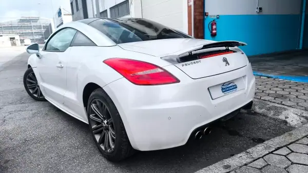 Peugeot RCZ 2011 - 10900 EUR, 158000 km - AUTO.MOTO.pt - 158000km - foto 2 de 19