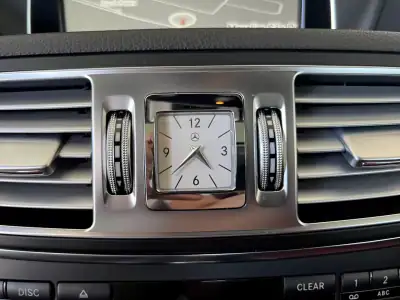 Mercedes-Benz E 220 2015 - 24999 EUR, 161900 km - AUTO.MOTO.pt - 161900km - foto 119 de 135