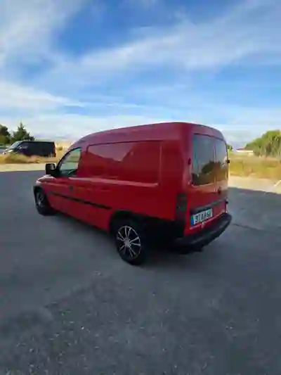 Opel Combo 2005 - 3700 EUR, 181500 km - AUTO.MOTO.pt - 181500km - foto 3 de 7
