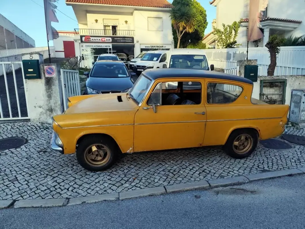 Ford Anglia 1960 - 5000 EUR, 14000 km - AUTO.MOTO.pt - 14000km - foto 3 de 30