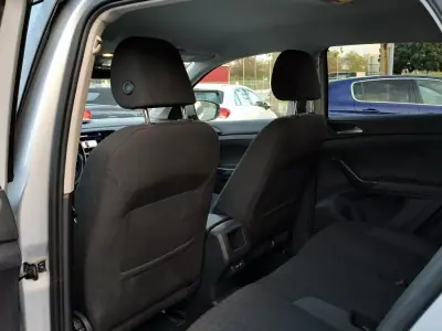 Volkswagen T-Cross 2022 - 15900 EUR, 80100 km - AUTO.MOTO.pt - 80100km - foto 20 de 28