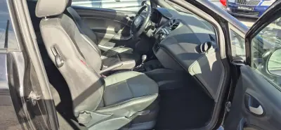 SEAT Ibiza 2011 - 12900 EUR, 126027 km - AUTO.MOTO.pt - 126027km - foto 33 de 39