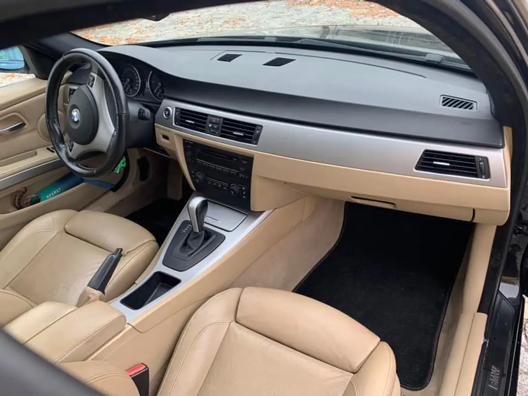BMW 330 Gran Turismo 2006 - 10950 EUR, 363460 km - 363460km - foto 6 de 12