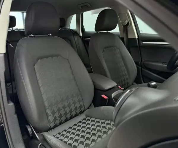 Audi A3 Sportback 2015 - 15950 EUR, 110000 km - AUTO.MOTO.pt - 110000km - foto 26 de 28