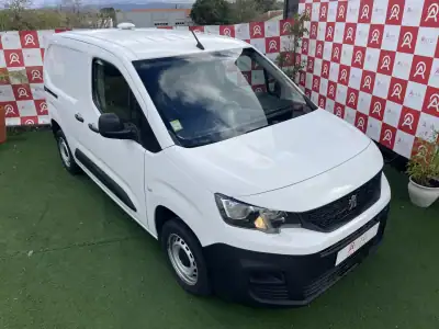 Peugeot Partner 1.5 BlueHDi Pro Standard 2021 - 14490 EUR, 121725 km - AUTO.MOTO.pt - 121725km - foto 6 de 17