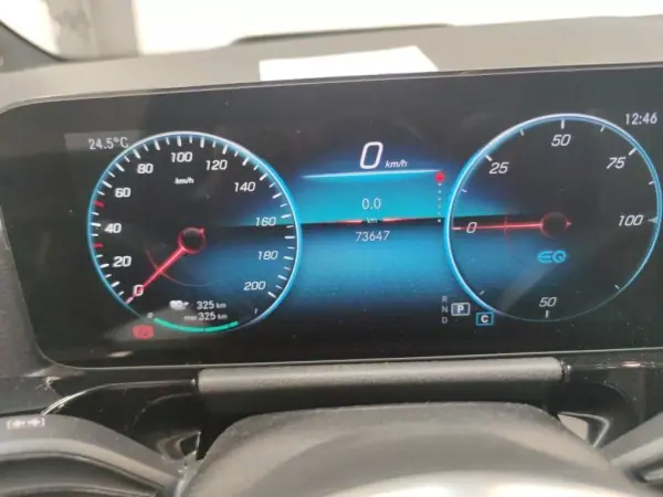 Mercedes-Benz EQA 2022 - 29750 EUR, 73647 km - AUTO.MOTO.pt - 73647km - foto 7 de 14