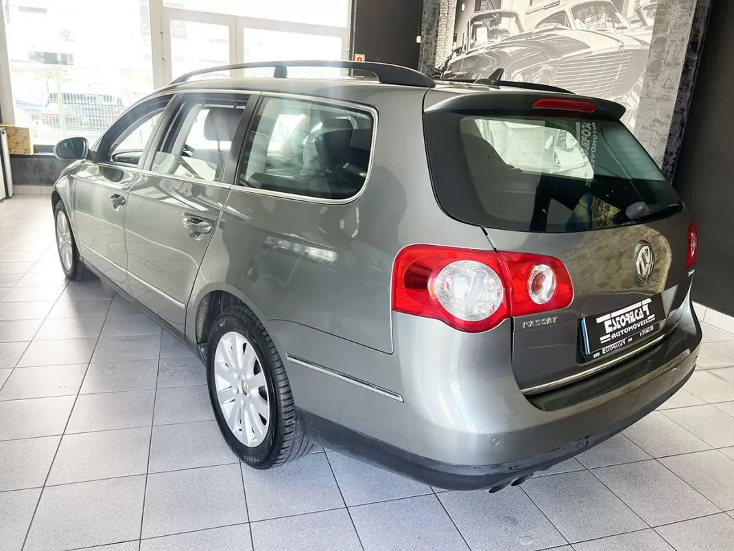 Volkswagen Passat Variant 2008 - 8900 EUR, 221737 km - AUTO.MOTO.pt - 221737km - foto 3 de 24