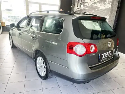 Volkswagen Passat Variant 2008 - 8900 EUR, 221737 km - AUTO.MOTO.pt - 221737km - foto 3 de 24